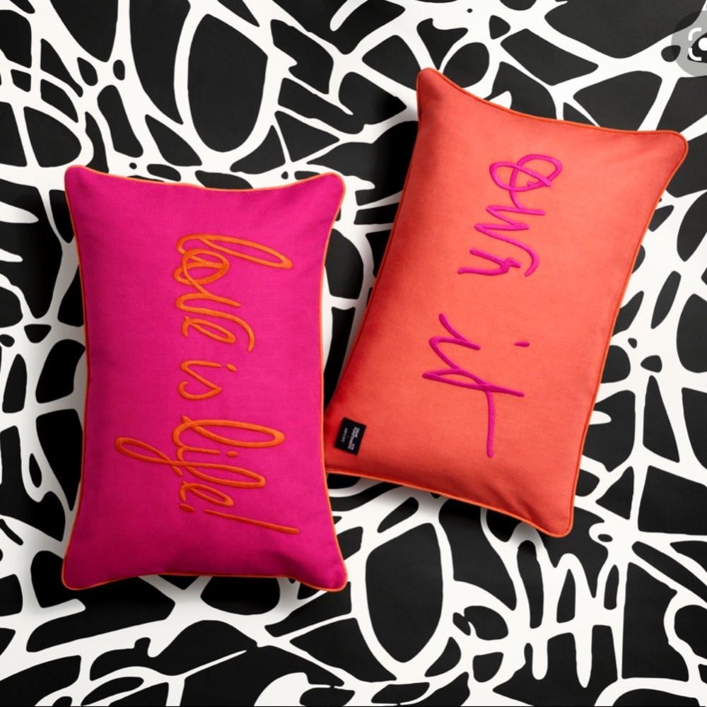H&M x DIANE VON FÜRESTENBERG ‘Own It!’ Sham